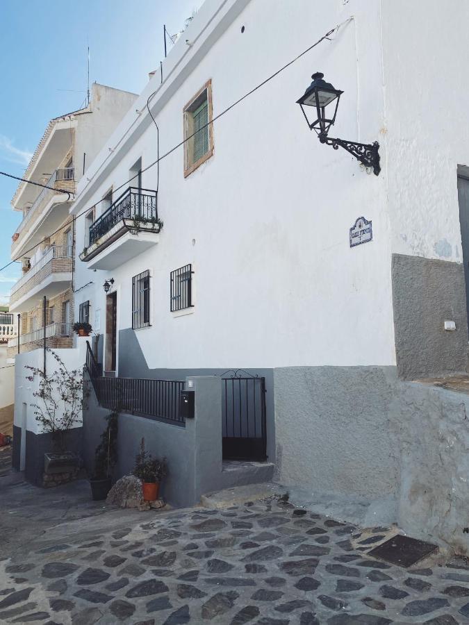 Las Tres Hermanas Salobrena Exterior photo